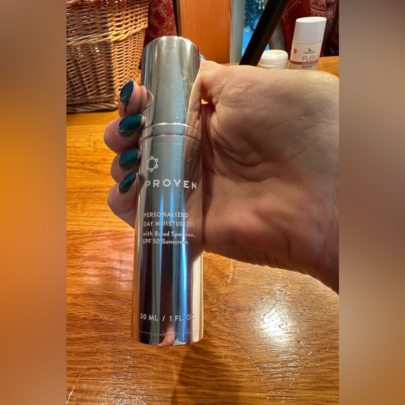 PROVEN Day Moisturiser w/SPF50 Hydrate Protect &SPF all in one fantastic product - Picture 4 of 9